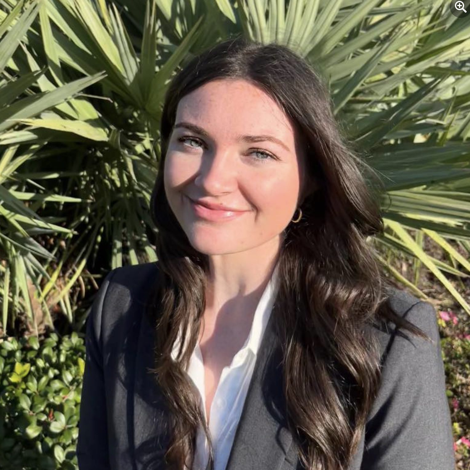 Jackie Ouellette Headshot